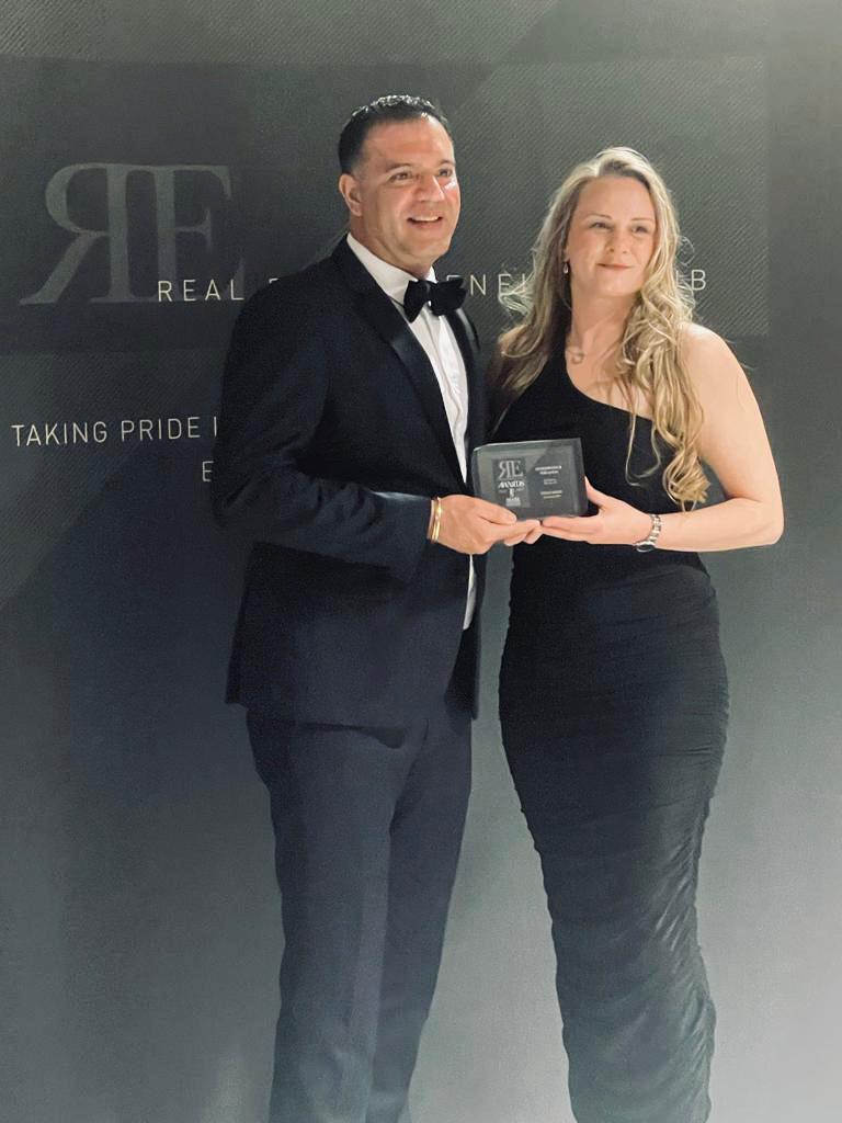 Embark_CSR's tweet image. We&apos;re thrilled to announce that Embark CSR&apos;s Stacey Wragg won the Entrepreneur for Good Award at the Real Entrepreneur Awards held at Nottingham Trent University last night 😀👏🍾

Fully deserved, we think!

#CSR #EmbarkCSR #SDGs #Gather