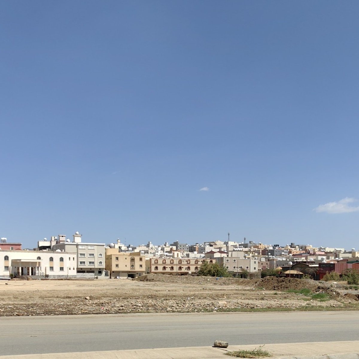 رغم وجود مواقع مخصصه للحدائق في حي الوسام الطائف الان انه من 15 سنه لم تقام حديقه واحده ولاشجره بالغلط ولا ممشى #جودة_الحياة
@saudimomrah
<a href="/balady_gov/">منصة بلدي</a>
<a href="/mumtathel/">ممتثل</a>
<a href="/majedhogail/">ماجد الحقيل</a>
<a href="/SalehAlJasser/">صالح الجاسر</a>
<a href="/Dr_Abdullatif_a/">د.عبداللطيف آل الشيخ</a>
<a href="/makkahregion/">إمارة منطقة مكة المكرمة</a>
<a href="/gov_taif/">محافظة الطائف</a>
<a href="/SNSA80/">سعود بن نهار بن سعود بن عبدالعزيز</a>
<a href="/tc_gov/">أمانة الطائف</a>