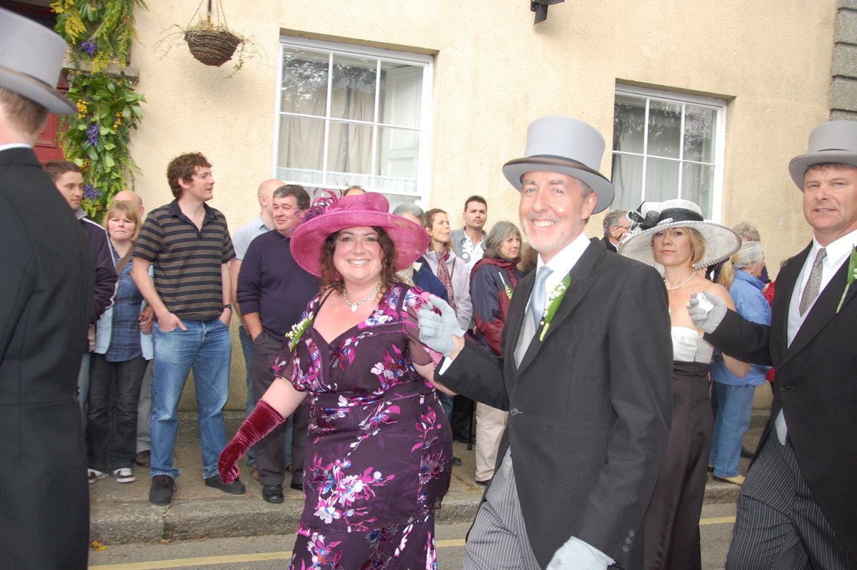 tweetTimHubbard's tweet photo. Happy Flora Day to One And All! Thirteen years ago; seems like yesterday.
@TiffyTrus @HelstonFloraDay #middaydance https://t.co/iUS5rbDkBG