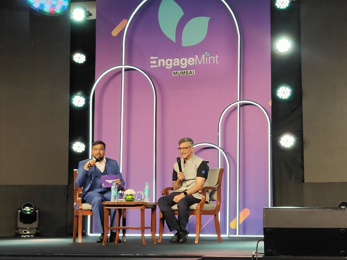 augvcor's tweet image. In conversation with Keyur, @manik_nangia says that for @_bajaj_auto_ltd , a 7kb tweet,  a 7MB video or 170 kg Pulsar in the showroom : each of them can nudge a customer into a buy @WebEngage #EngageMint2023