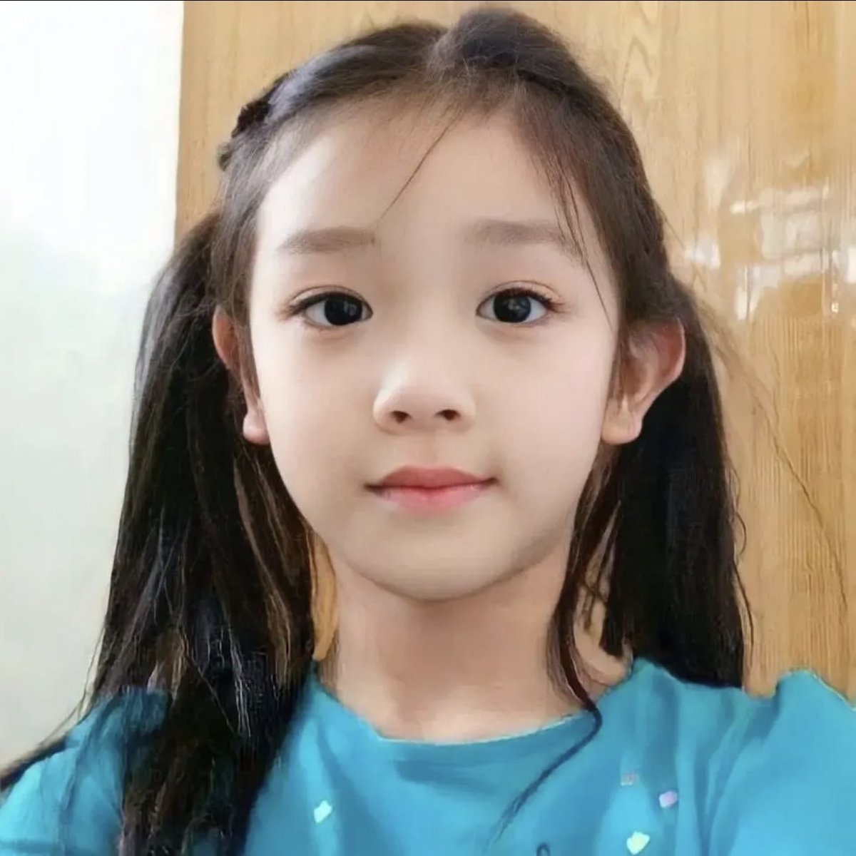 BABYMON_PHARITA's tweet photo. 어린이날💙

#BABYMONSTER #베이비몬스터  #PHARITA #파리타 #ฟาริตา https://t.co/psZMHPmQ4u