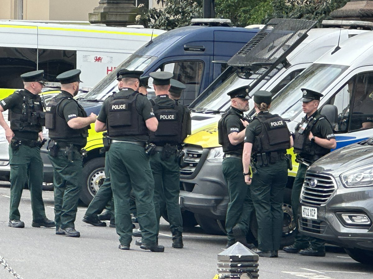 PhilipIngMBE's tweet image. @ChiefConPSNI - great to see police officers from #psni in London helping with keeping the #Coronation safe