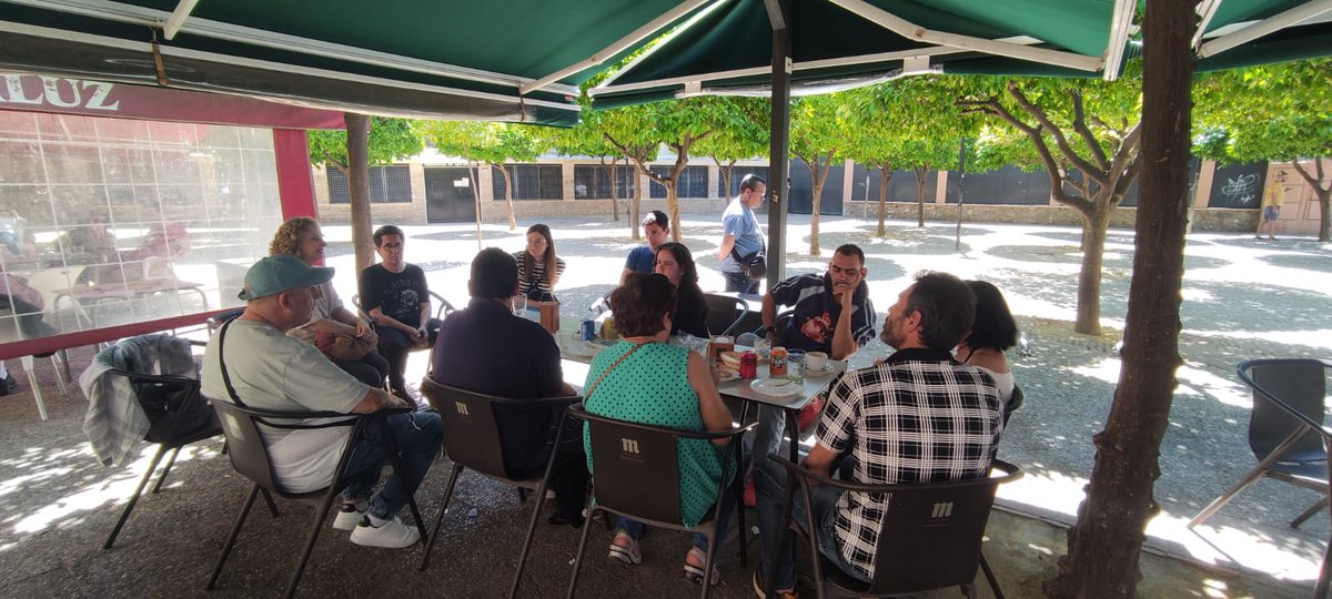 El pasado 25 de abril nuestras personas usuarias disfrutaron de una visita cultural al museo Salzillo.
¡Una experiencia en grupo es una forma de conocer amigos! 
Esta actividad es financiada por la Consejería de Política Social, Familias e Igualdad.
<a href="/PolitSocialMur/">Consejería de Política Social Familias e Igualdad.</a>