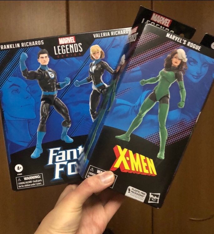 amecomisun's tweet photo. #マーベルレジェンド #MarvelLegends
#SquadronSupreme
#Hyperion & #DoctorSpectrum
#FantasticFour
#FranklinRichards & #ValeriaRichards
#XMEN
#Rogue
ハイペリオンの出来も良さそうだし、初レジェンド化のキャラクターは、やっぱり嬉しい。 https://t.co/azN6c5zT74