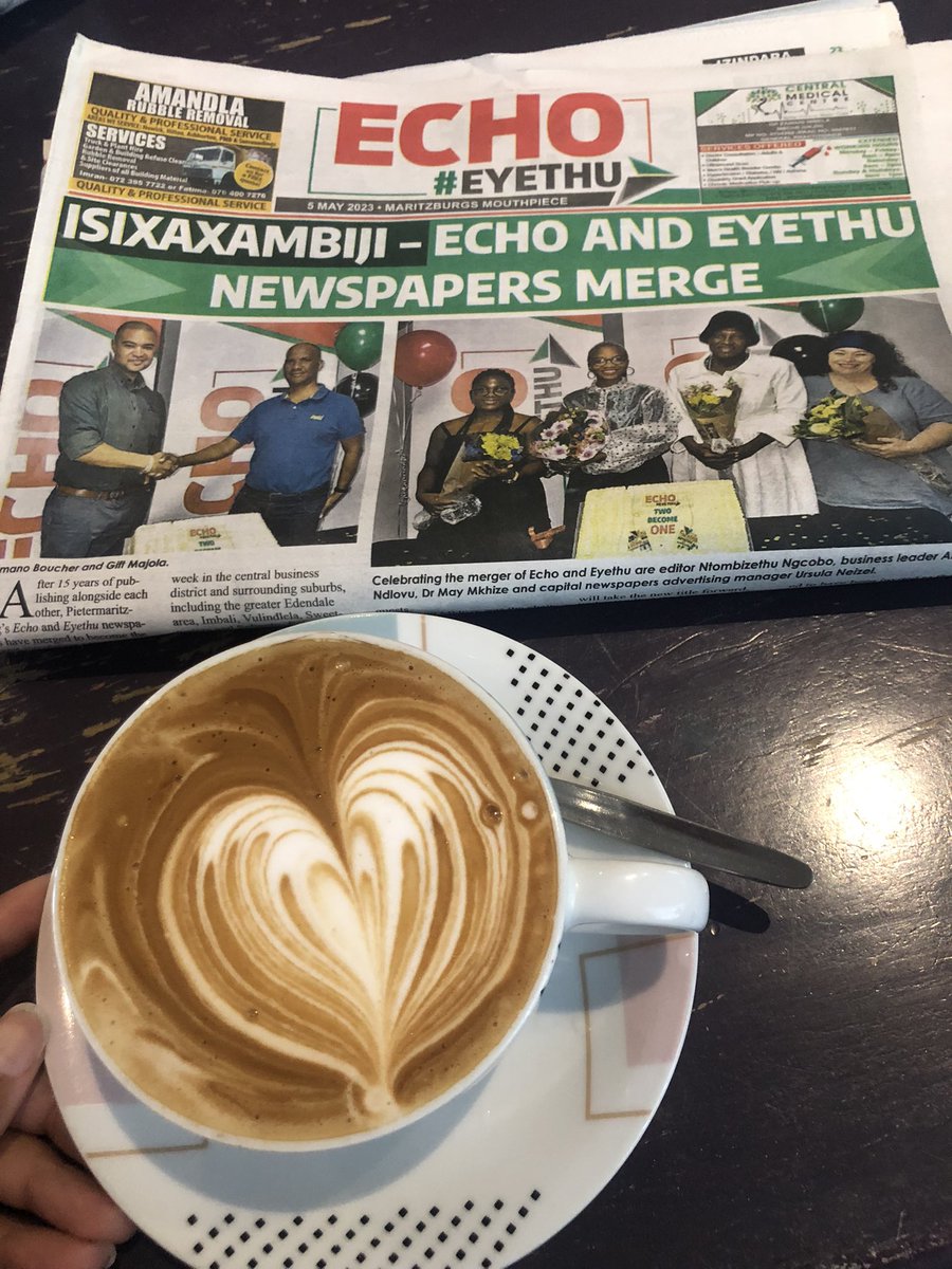 ndlovu_anele's tweet image. Yesterday…PMB Gems; first edition of the merged publication Echo #Eyethu (we’re on the front page from the cake cutting ceremony 😌), the historic City Hall, Anele Ndlovu 😋…taken from the Tatham Art Gallery, another PMB Gem 😍❤️🐘💎 @MsunduziM @kzngov 

#theteawithanelendlovu