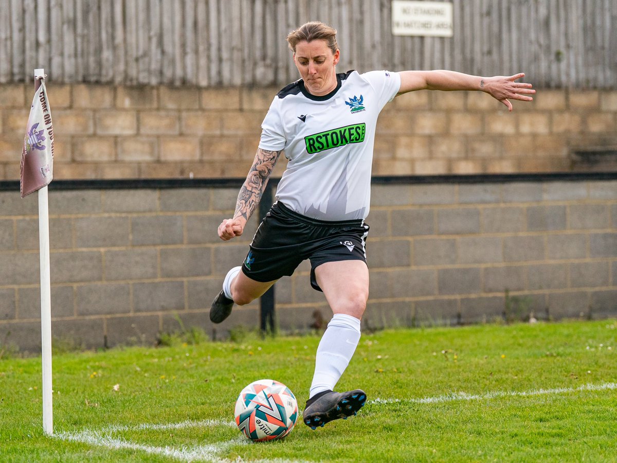 SalisburyWomen's tweet photo. 📸 | 𝐀𝐥𝐥 𝐬𝐦𝐢𝐥𝐞𝐬.

Westbury (H) 🔜 

@MichaelBerkel13 | #COYW https://t.co/7PWXhZ3YKm