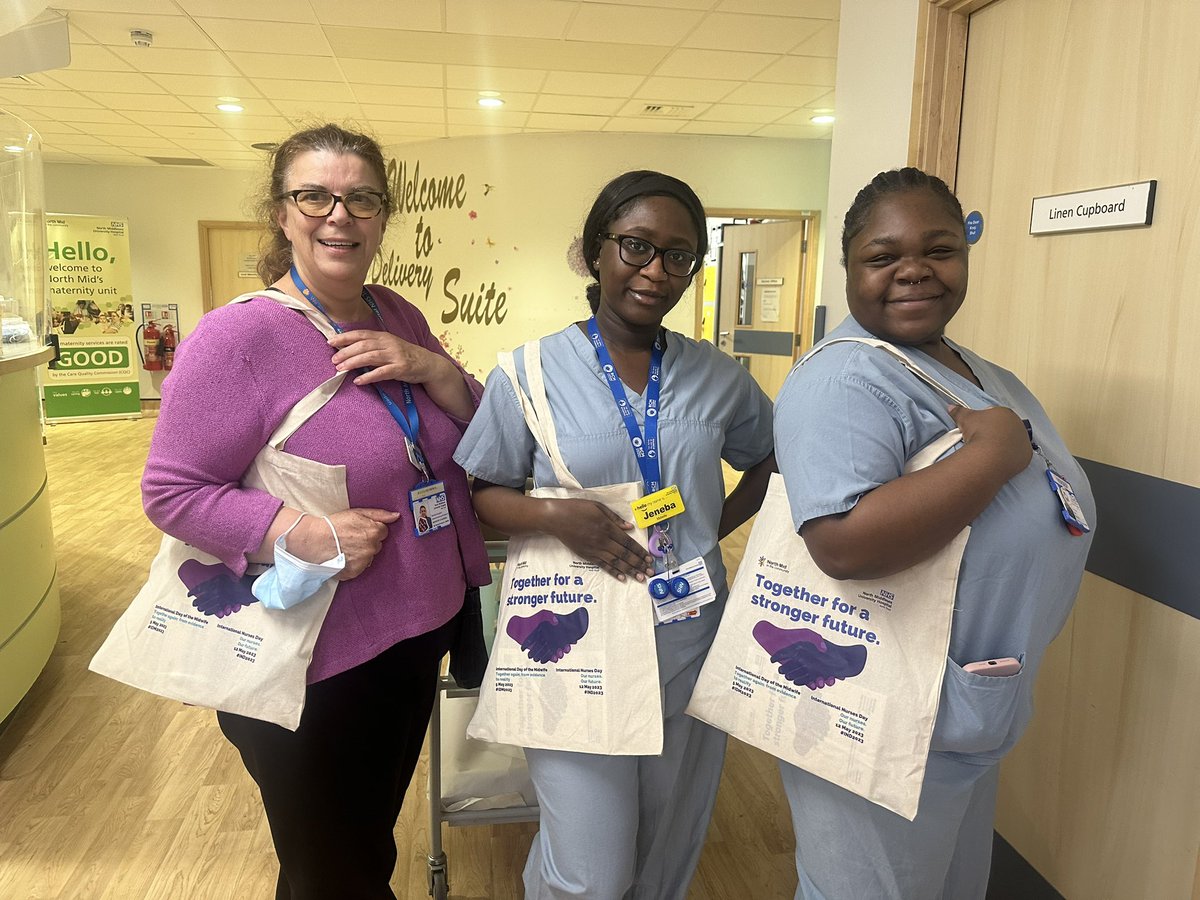 Kicking off #InternationalDayoftheMidwife @NorthMidNHS with cakes and gifts for our fab midwives. @barbarakuypers