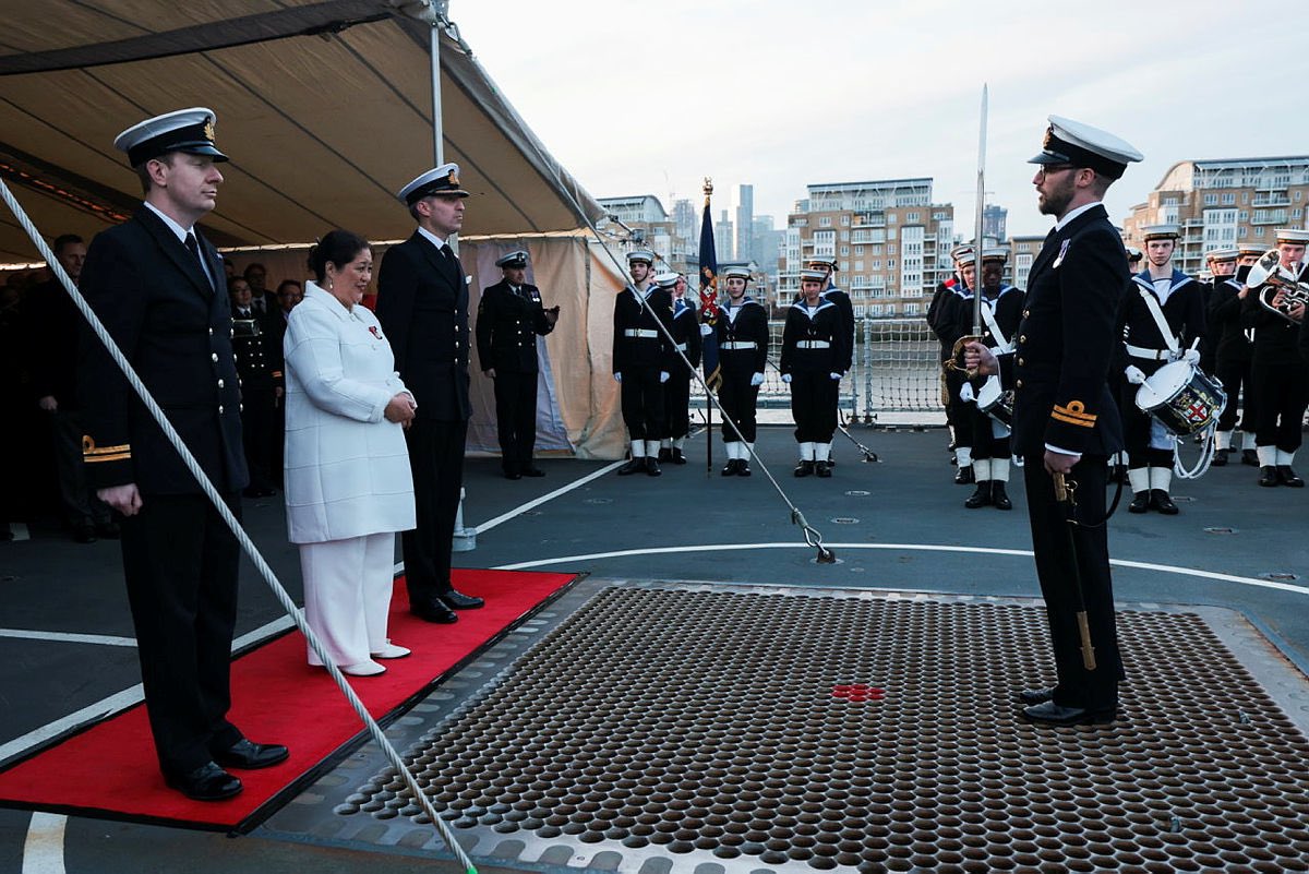 HMS Diamond tweet media