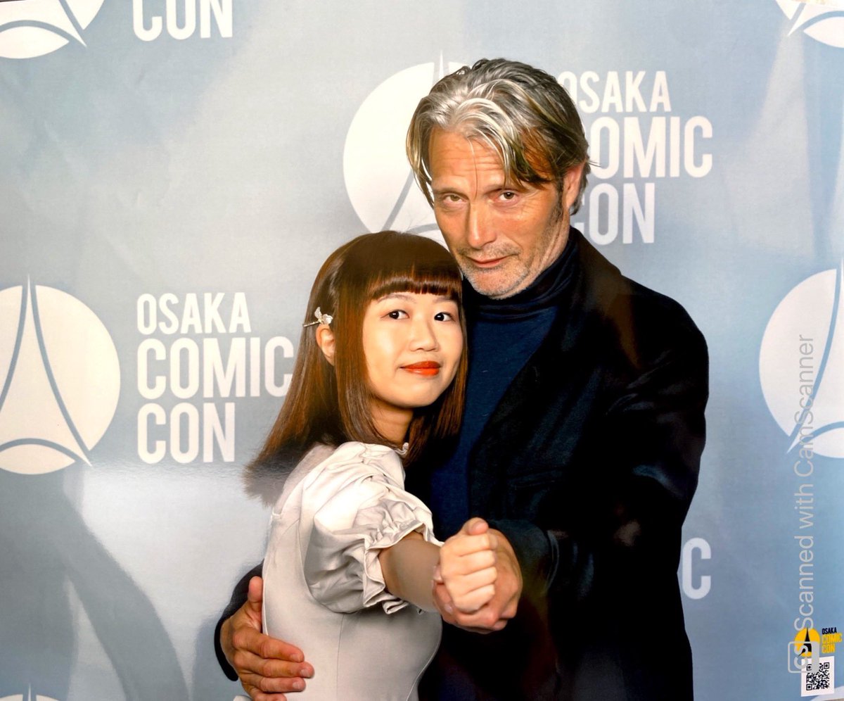 kriskris1012's tweet photo. Shall We Dance?

🥹終於可以再見你🫶🏻
#madsmikkelsen #osakacomiccon #mads https://t.co/SNtAGOZAje
