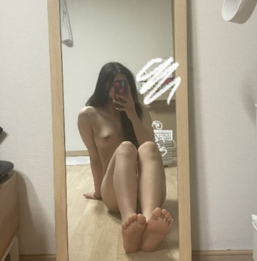 sinisss0330's tweet photo. 오빠들 ��루한 일정끝났으면 날아 같이 놀아용... ㅎㅎㅎ
#엉덩이 #섹트 #일탈 https://t.co/CWkb4bkwnM