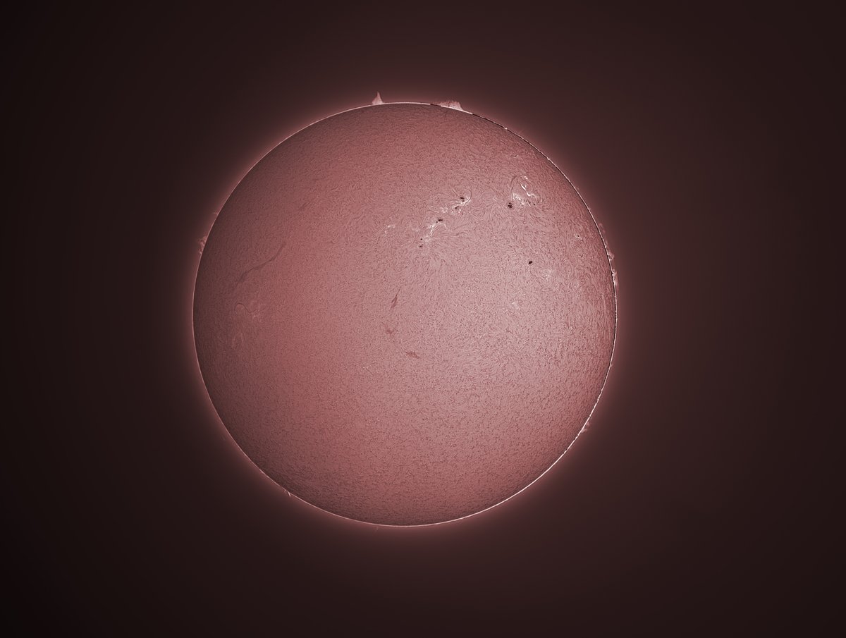 AstroMeteo_'s tweet photo. Daily solar photography along with a small M category flare
📅05/05/2023
⏰07:05TU
🔭 @LuntSolar LS100Ha BF1600
📍Parc Astronòmic de Pujalt (@Observatori)
@Josep_Trigo @Astroanoia @spaceweather
@Trizbangtheory @NASASun @TheSunToday
#astronomy #space_weather #Astrophotography https://t.co/mCtUGpwHHs