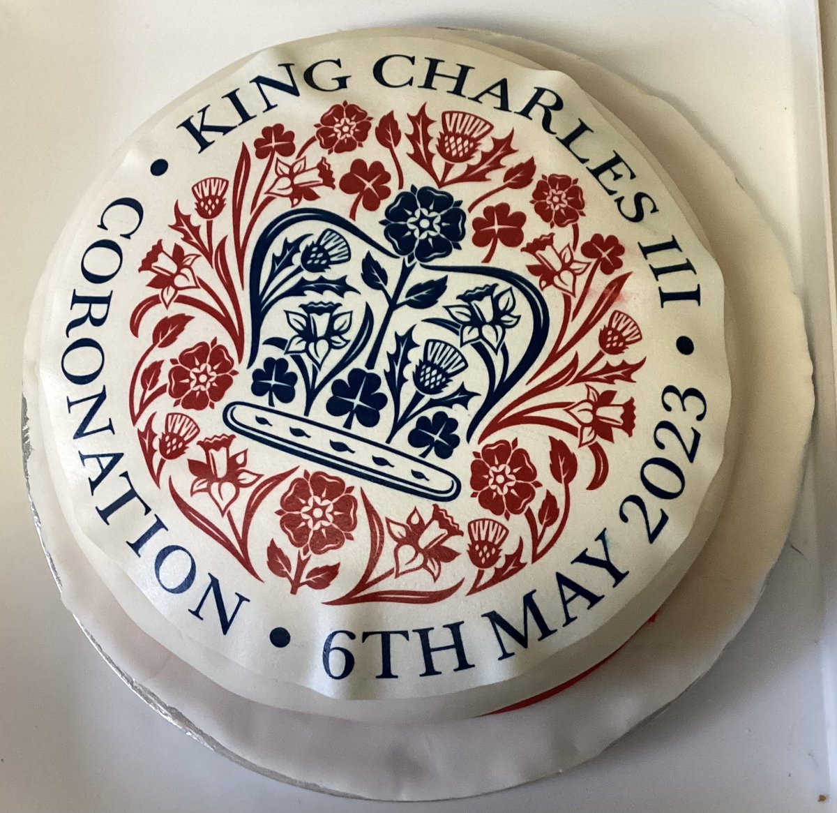AidanPrimary's tweet photo. Many thanks to Mrs Matthews for her Coronation cake. In assembly today we ask Almighty God to guide the King in his appointed tasks. https://t.co/XXpRcV0bxj