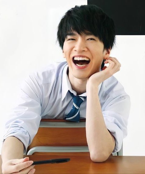 𝘴𝘢𝘬𝘪𝘯𝘦 on Twitter