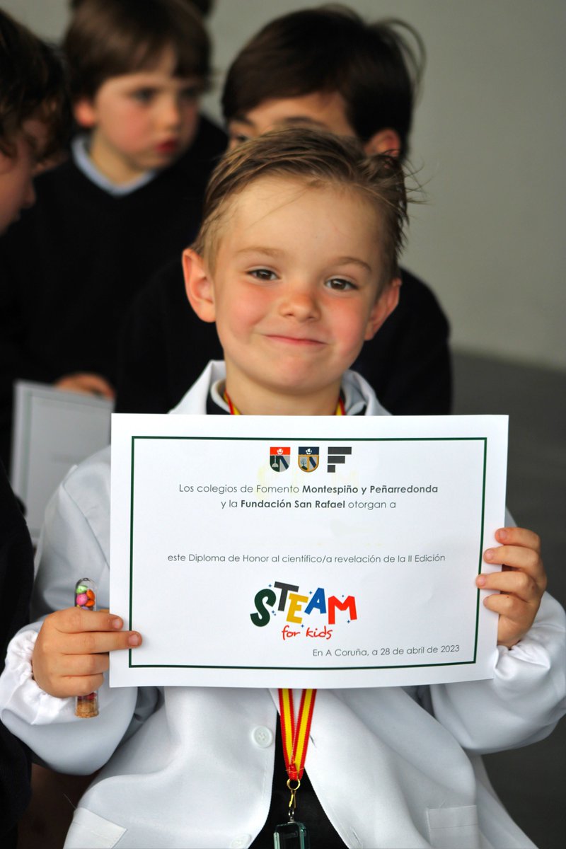 MontespinoEdu's tweet image. Concurso científico #STEAMforkids en colaboración con la #FundaciónSanRafael. Alumnos y alumnas entre 3 y 7 años diseñan experimentos científicos con materiales cotidianos: #Imaginación, #creatividad y #curiosidad inundan las casas #Innovación #STEM #ciencia #científicos #coruña