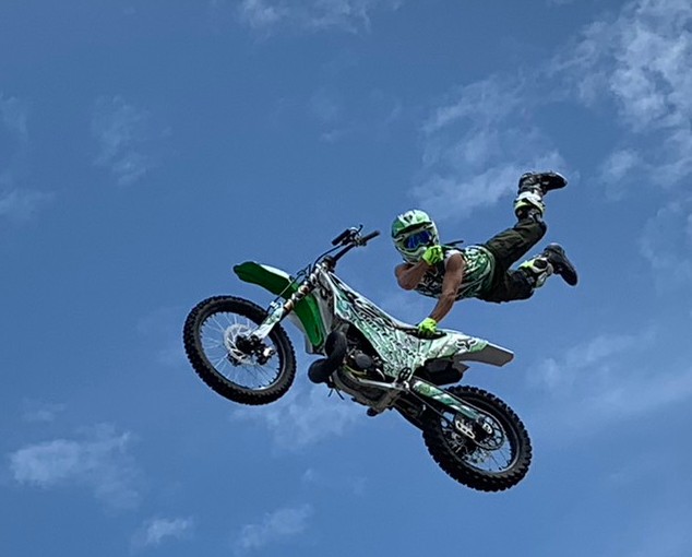 DrXr250r's tweet image. #FMXSHOWCASE
久しぶりのFMX楽しかった😀
みんなナイスジャンプを見せてくれました✨