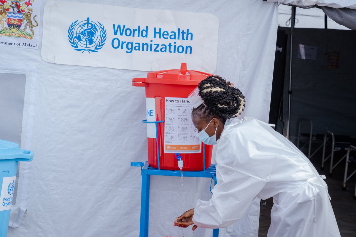 WHOAFRO's tweet photo. It’s #WorldHandHygieneDay! 🧼👐

Clean hands are critical in keeping patients and #HealthWorkers safe, yet only 29% of healthcare facilities in #Africa have basic sanitation services. 

Access to safe water, sanitation &amp; hygiene prevents drug resistance infections, saving lives. https://t.co/RnBL36DzNV