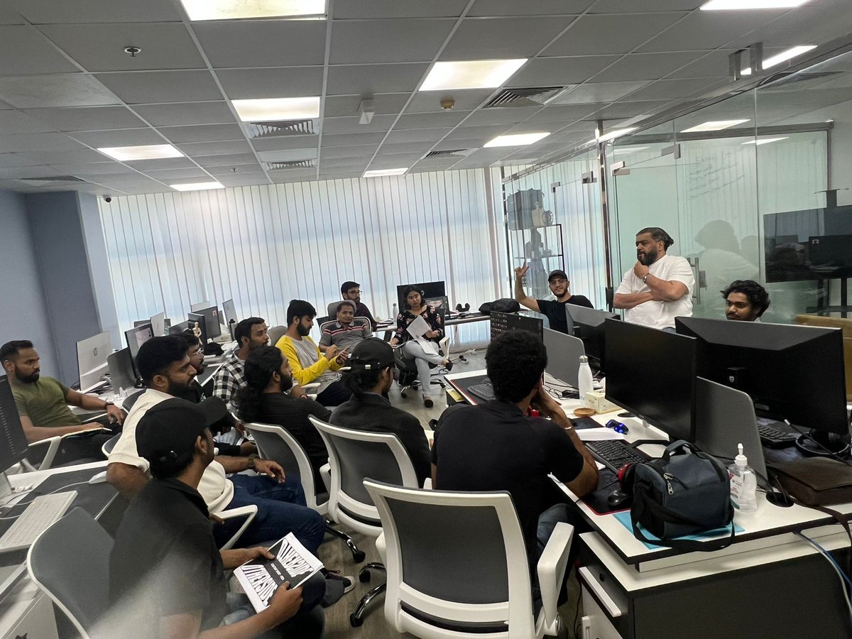 rhea_hr's tweet photo. Team meeting
#inceptive https://t.co/IRTUu5hzJK