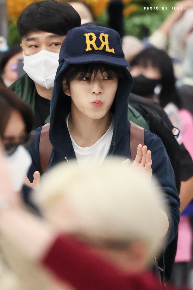 4ever01ove's tweet photo. 너무 잘생겨서 입이 안다물림 https://t.co/JJ3OM6bri2