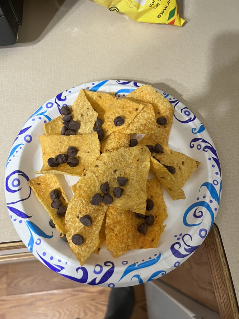 yaced__'s tweet photo. Chocolate chip https://t.co/cIxBIvs1U9