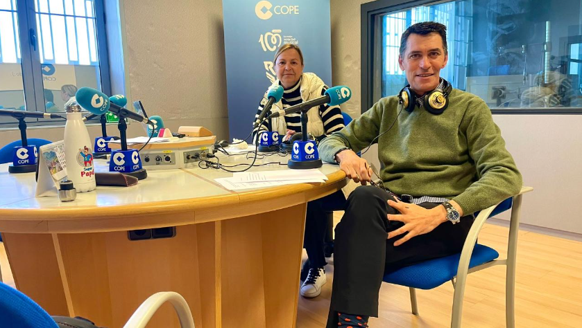 Arranca el Campeonato de Asturias de Escanciadores y <a href="/TierraAstur/">Tierra Astur</a> organiza una gran cata de quesos artesanos asturianos. Charlamos con Juanjo Villanueva, de Magaya, primera cerveza elaborada con levadura de sidra y con el molinero David Menéndez.
▶️go.ivoox.com/rf/107575439
