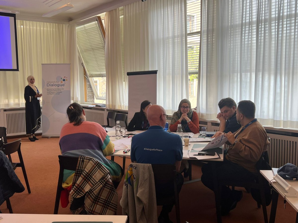 KAICIID's tweet photo. Exciting start of the 9th #Network4Dialogue meeting! We started with welcome and opening remarks, followed by a session on Initiatives of Change’s work and methods, led by Amina Khalid from  @iofc_uk. 

We are  looking forward to a productive weekend! 🤗

#Dialogue4Inclusion https://t.co/Jsvgo4o3u1