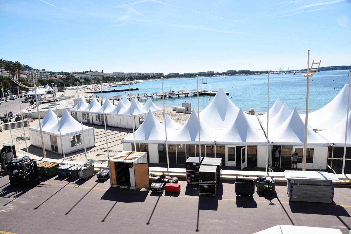 Festival de Cannes : toute la ville se prépare à accueillir l'évènement culturel le plus médiatisé au monde !
Du Palais aux hôtels, en passant par les plages, la ville et les pros du tourisme sont tous mobilisés pour faire de la 76e édition, un évènement mémorable !
📅 16 - 27