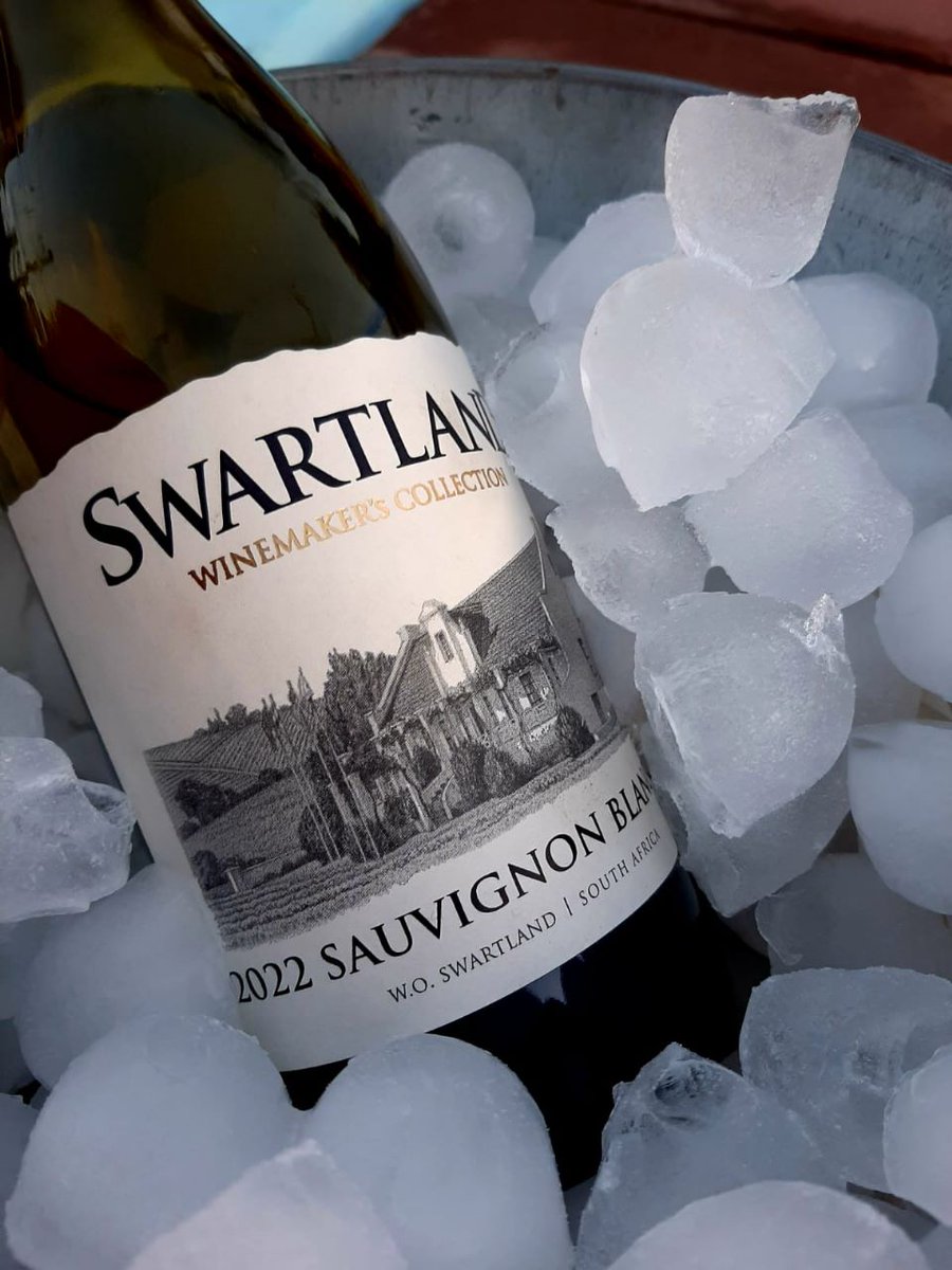 Vat hom soos 'n Vrydag... knak daardie yskoue Swartland Sauvignon vanaand ter viering van Internationale Sauvignon Blanc dag môre! Gesondheid!
#SwartlandWinery #SwartlandWines #IconicWines #VisitWinelands #Swartland #SauvBlanclovers #SauvBlancDay2023