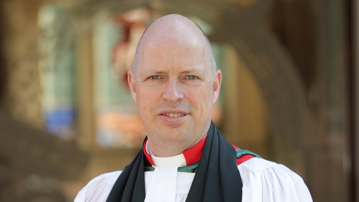 Royal Navy tweet media