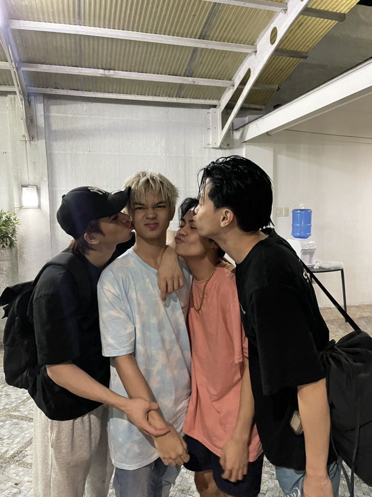 jirohourly's tweet photo. #HORI7ON_JEROMY #제로미 https://t.co/xHMN67d6Uh