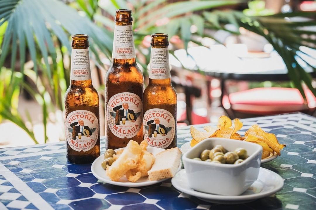 Avui ja és divendres!

És l'hora d'una Victoria 🍻😉

Demana-la al teu bar de confiança!