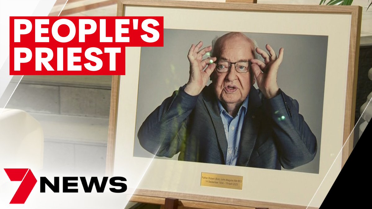 Mourners have packed St Patrick's Cathedral to farewell larrikin priest Father Bob Maguire. The outspoken Catholic priest was remembered for rolling up his sleeves and helping the needy until the very end. youtu.be/7cyAEykhqyE <a href="/JaydeVincent/">Jayde Vincent</a> #7NEWS