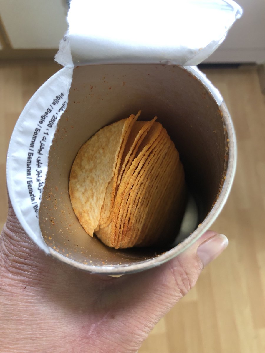 Krimpflatie bij ⁦<a href="/Pringles/">Pringles</a>⁩? #shrinkflation ⁦@foodwatch_nl⁩