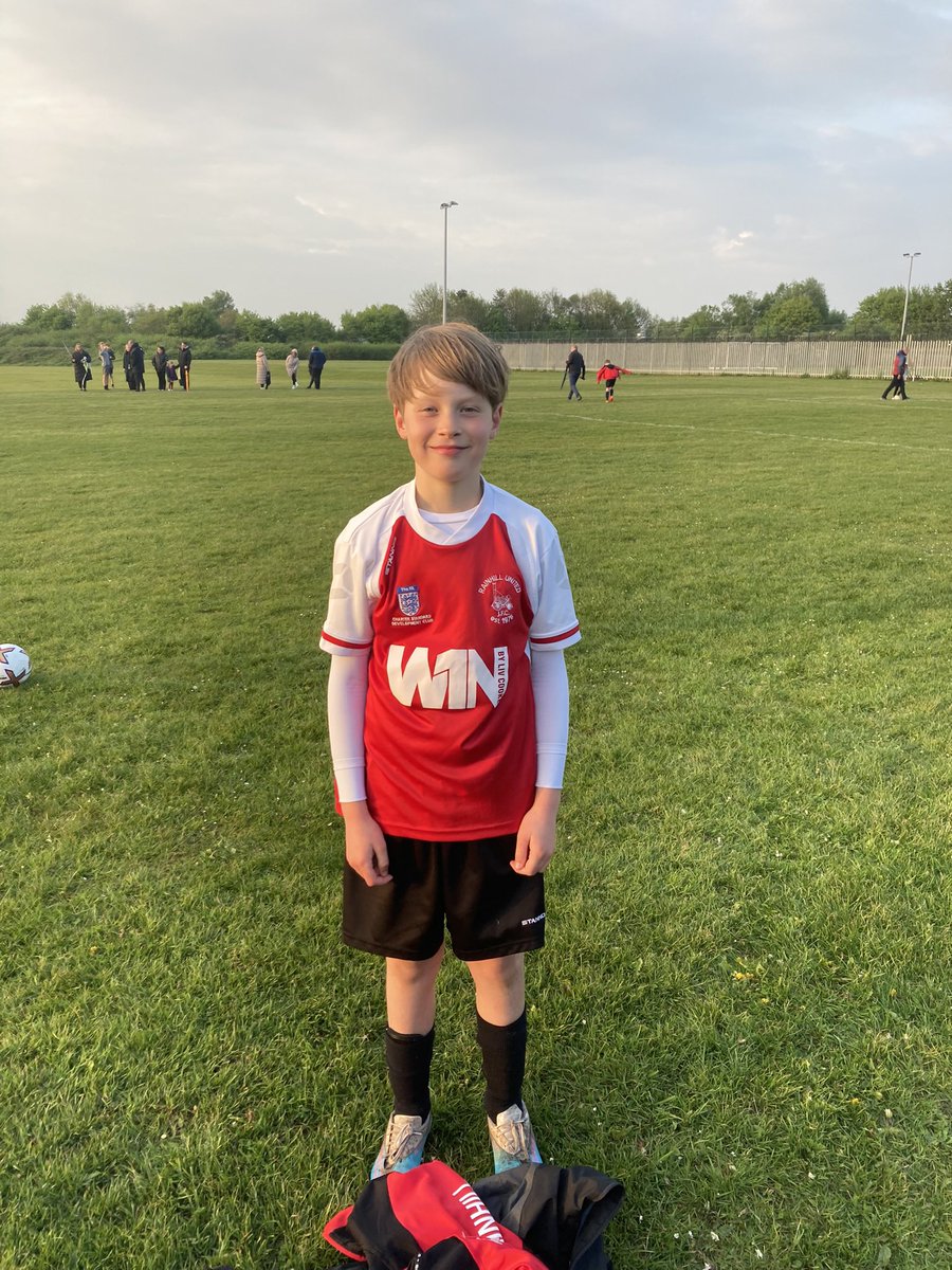 Another quality &amp; tight contest at 9 a side v <a href="/PsgHeath/">Heath Rangers PSG U13</a> last night with both teams benefiting the wind to play some lovely stuff in respective halves.

MOTM was Sam Du Plessis. Rock solid in defence &amp; marshalled numerous different partners alongside him. Well done Sam 💪🏻🙌🏆⚽️