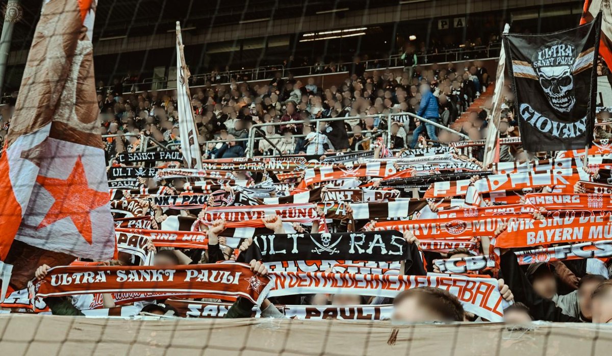 UltraFCSP2002's tweet photo. Unsere Fotos vom Heimspiel gegen Bielefeld sind online:
#fcsp #südkurve #fcspdsc
https://t.co/H1OdjNnfom https://t.co/2n74XPmDfG