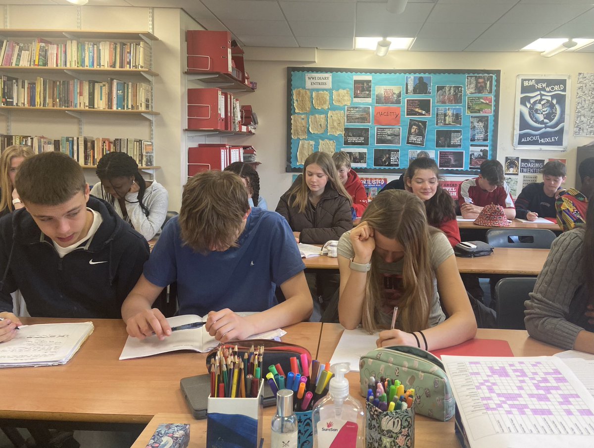 Oratory_English's tweet photo. Pupils busy at work on their Coronation Poems dressed in red, white and blue! #OratoryJoy https://t.co/YEJBc0JSQT