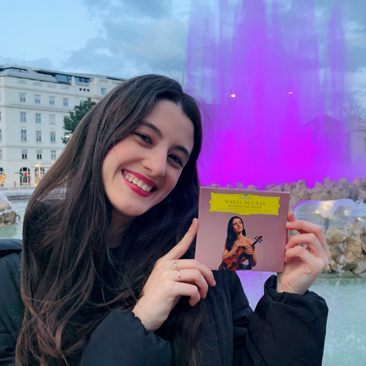 DGclassics's tweet photo. 🤩 Beethoven and Beyond is finally out!
🎧 Discover now María Dueñas' DG debut album, recorded with the @viennasymphony led by Manfred Honeck: https://t.co/tC2gqHDC0X https://t.co/nan1xedQJo