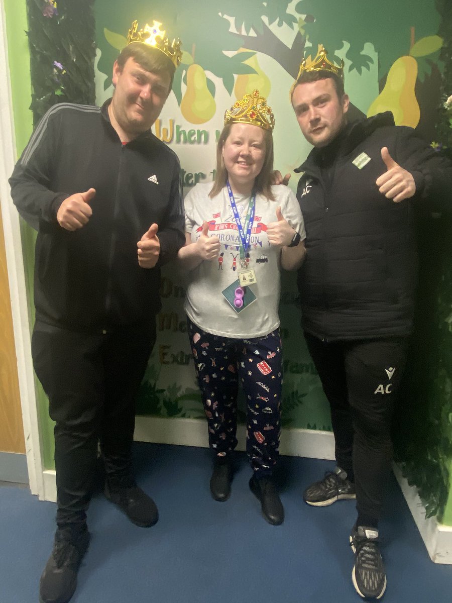 Miss Heffernan tweet media