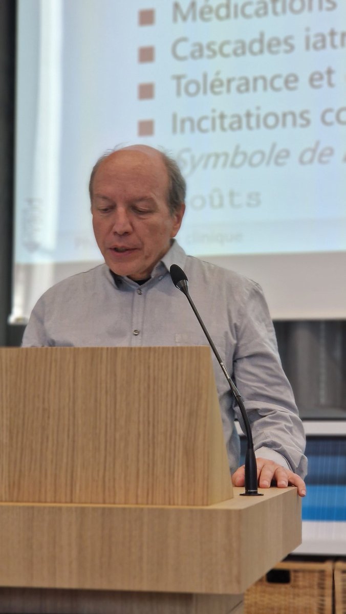 pharmacoclin's tweet photo. Merci à toutes et tous pour votre participation à la journée mondiale de #pharmacologie #clinique @Hopitaux_unige ! Quel plaisir d avoir pu échanger avec vous autour du #médicament et de la #polymedication 💊 @ThierryBuclin @ VictoriaRollason https://t.co/oQQ8s1WIin