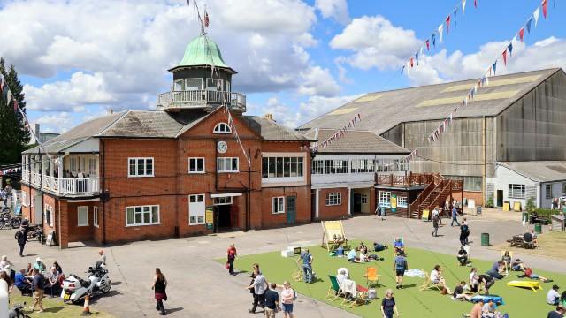 🚨JOB ALERT🚨 Property &amp; Estates Manager at the fantastic <a href="/BrooklandsMuseu/">Brooklands Museum</a> 🏛️🏎️✈️👉 brooklandsmuseum.livevacancies.co.uk/#/job/details/…