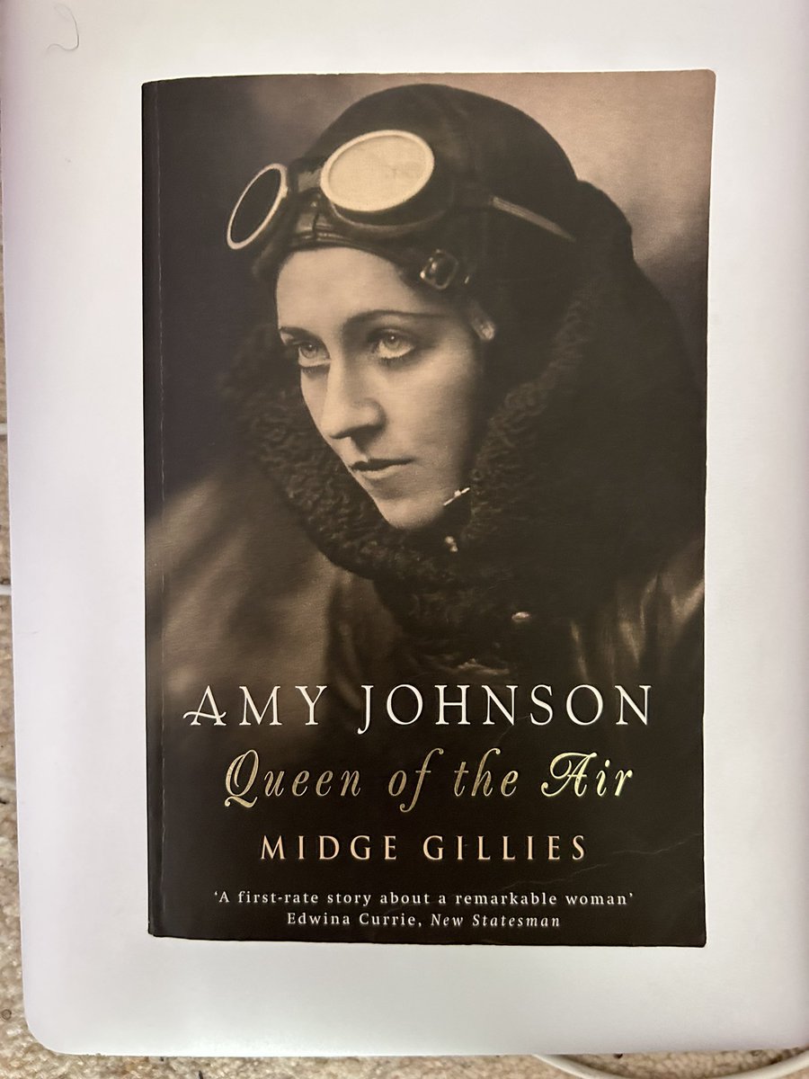 On the 5th May 1930 Amy Johnson flew from Kingsbury then set off solo from Croydon to Australia, a pioneer aviator and engineer. Read about her life in this biography by @MidgeGillies #bwr #brentwomenofrenown #amyjohnson #aviationhistory #pioneer