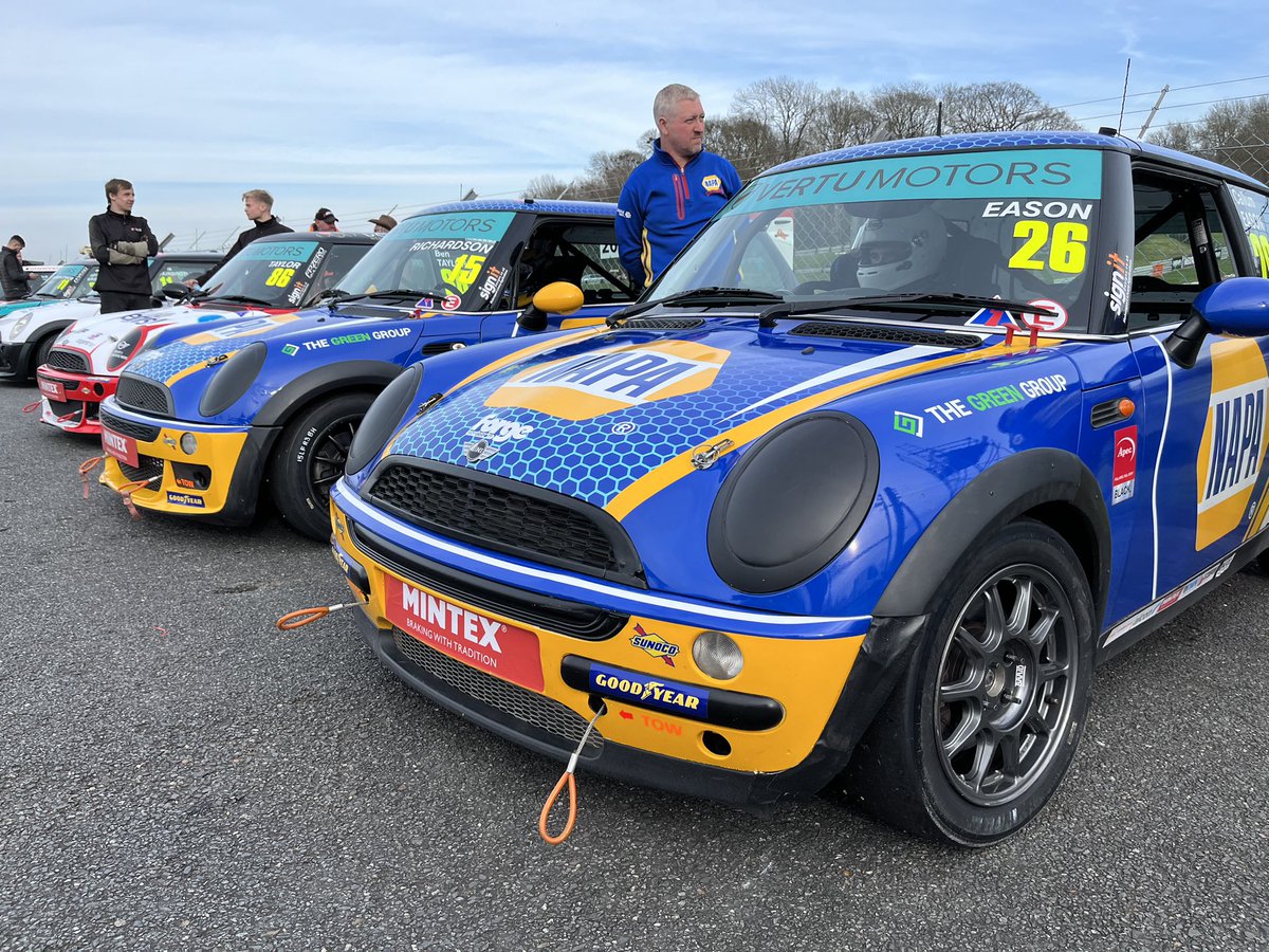 C_EasonRacing's tweet photo. Only 1 week to go until we are at @SnettertonMSV 🔵🟡

@naparacinguk 
#naparacinguk #ukmotorsport #snetterton #mini #minichallengeuk #Racing #racingdriver #car https://t.co/aBmEityMvY
