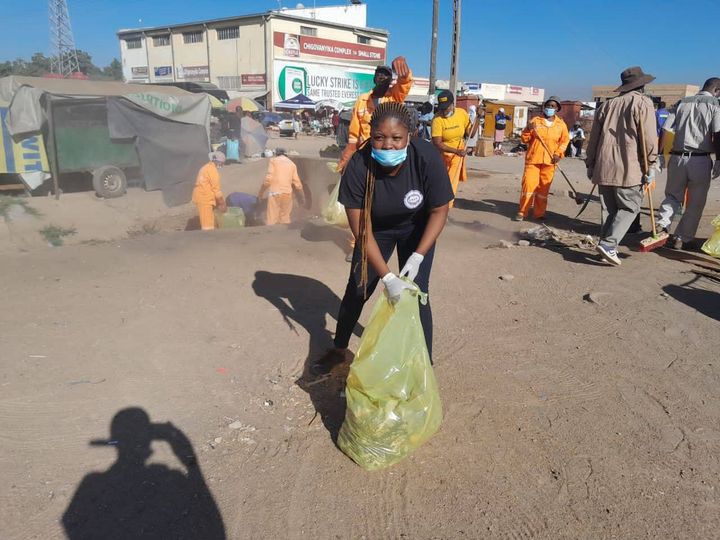 In collaboration with <a href="/chitungwizamun/">Municipality of Chitungwiza</a>  Municipality, GWEN participated in the National Clean up campaign for the creation of clean and healthy Chitungwiza