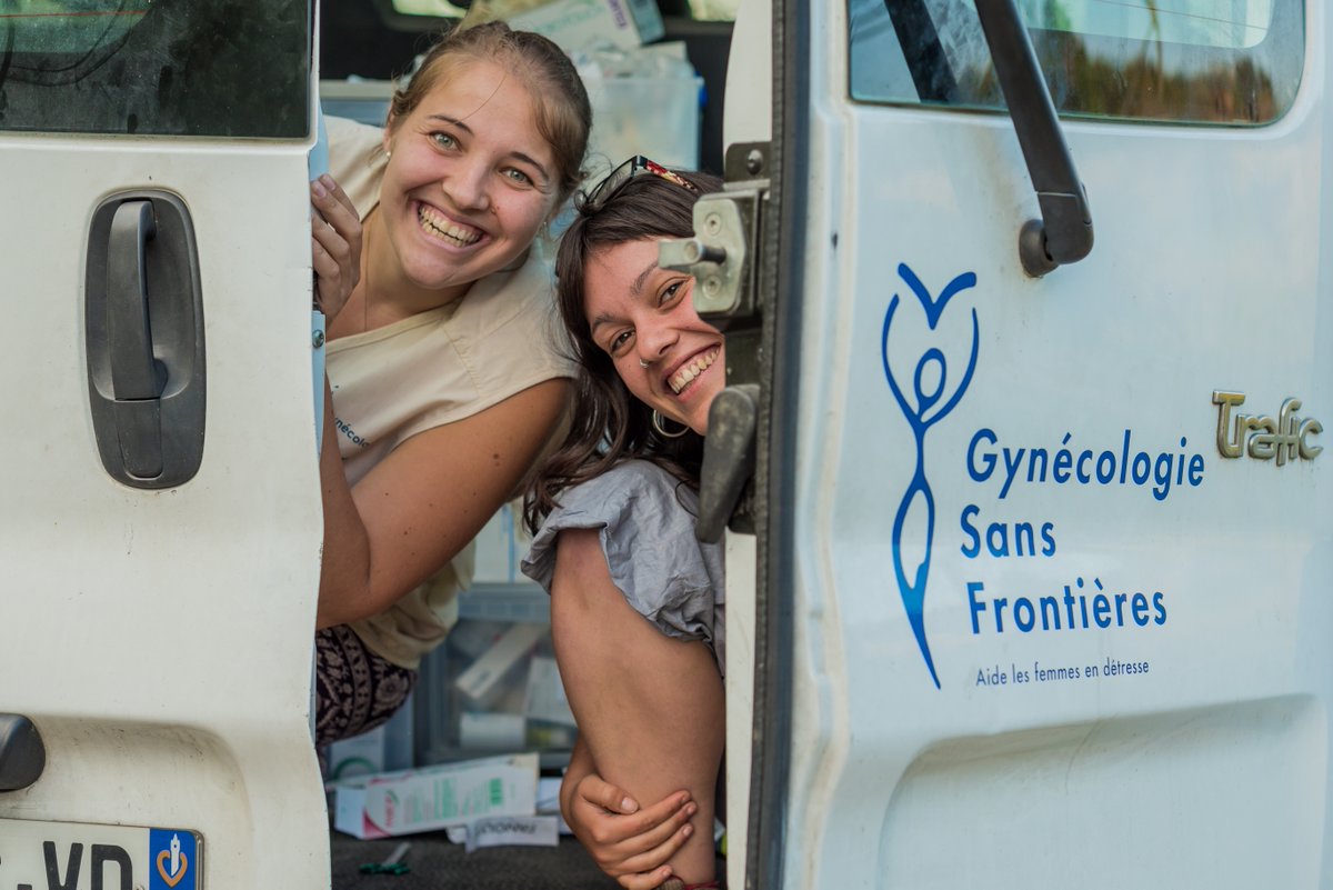 À l'occasion de la Journée internationale des sages-femmes et des maïeuticiens, Gynécologie Sans Frontières tenait à mettre en lumière leur engagement et à saluer leur travail exceptionnel au quotidien pour la santé des femmes. 👩‍⚕️👨‍⚕️
© @olivierpain