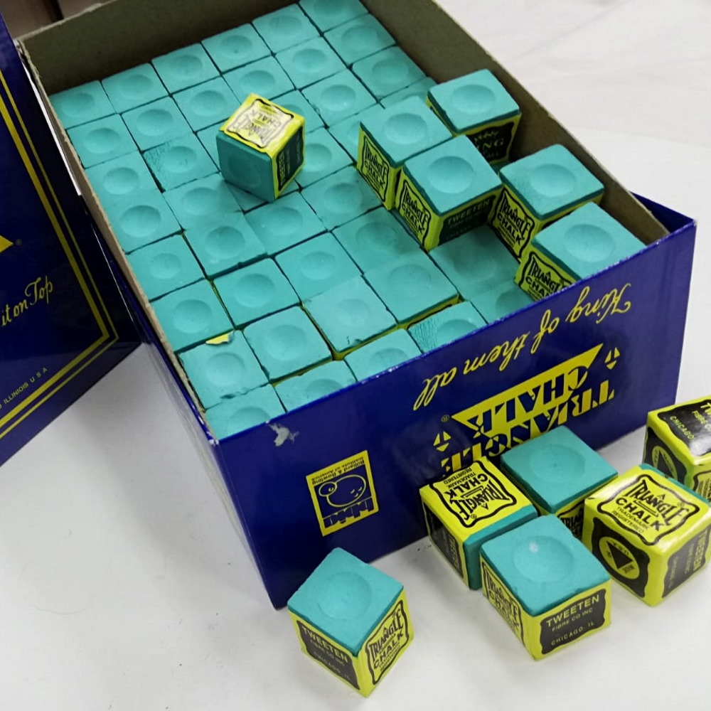 QMastersDurban's tweet photo. Get the #TriangleChalk gross which is a popular chalk brand worldwide. Each box has 144 blocks of chalk. Available in blue and green >>>
https://t.co/MmbOtjARDv
https://t.co/62l0uJWhxv

#qmasters #mancave #pool https://t.co/8Z2v2FWsyX