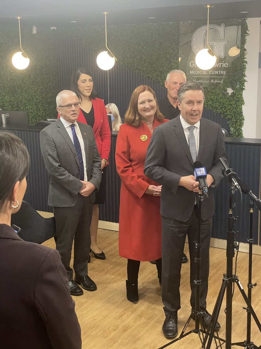 Natalie Raffoul tweet media