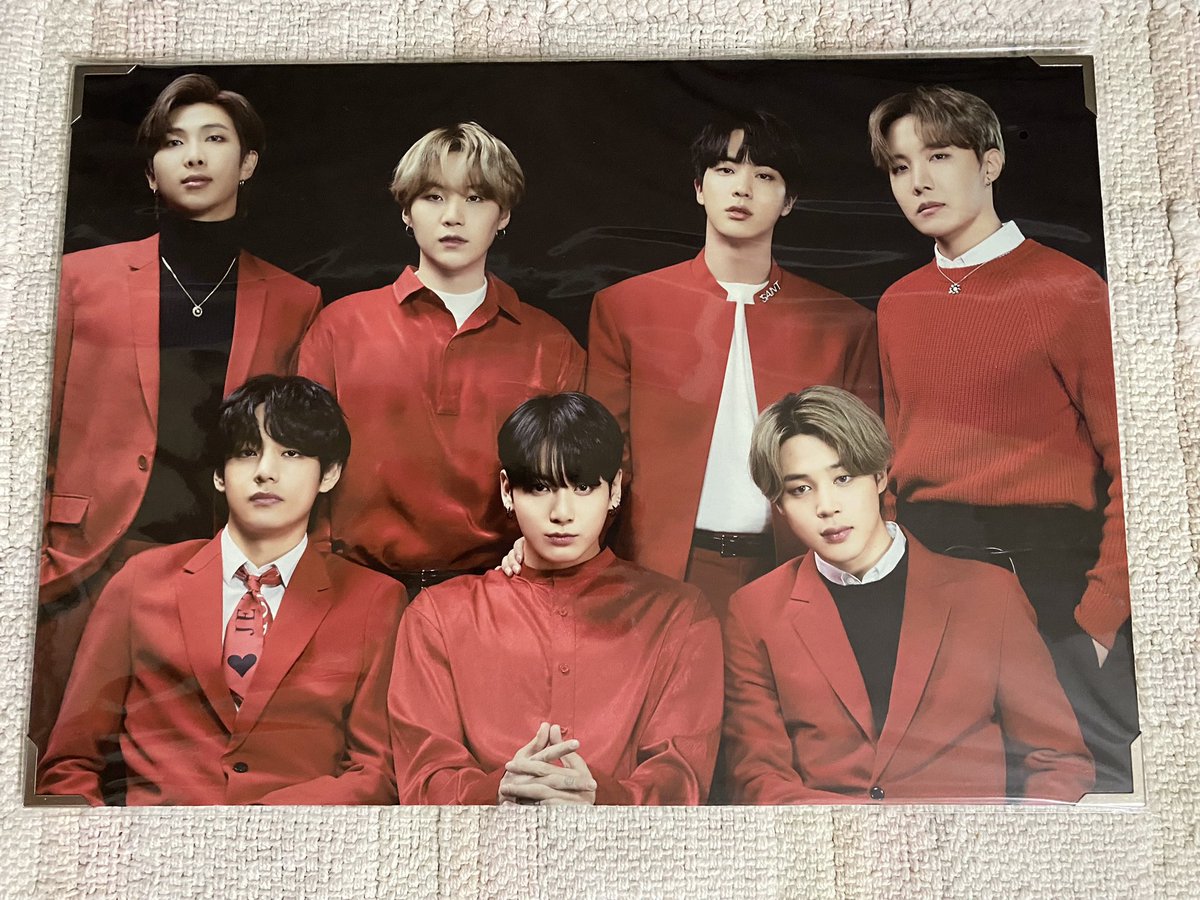 sevendipity_ph's tweet photo. [decluttering sale]

Map Of The Soul On:e Premium Photo (OT7)
- sealed
- Php 250 each + LSF

✅ 2 pcs available
📍Baguio City

wts lfb bts ph onhand mots on:e rm namjoon seokjin jin suga yoongi jhope hobi jimin v taehyung jungkook https://t.co/cpLxMpJq7C