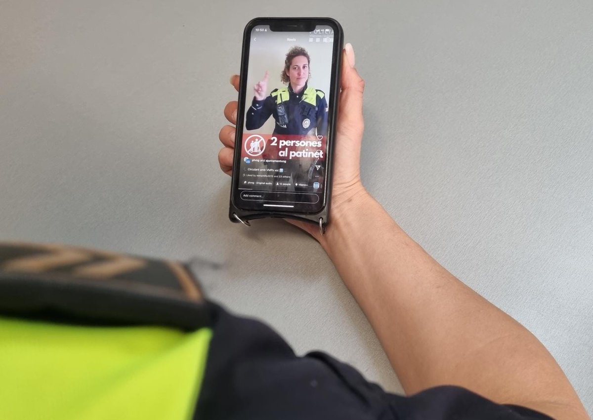 PLVNG's tweet photo. 👮🏼‍♀️👮🏻‍♂️ La @PLVNG iniciem una nova sèrie de continguts digitals al nostre perfil d'Instagram que volen informar i aconsellar sobre diversos aspectes que afecten la ciutadania de #VNG com la #mobilitat, #seguretat, normativa...

Encara no ens segueixes? ➡️ https://t.co/U6kbpX6Yj7 https://t.co/0urzNrsrLF