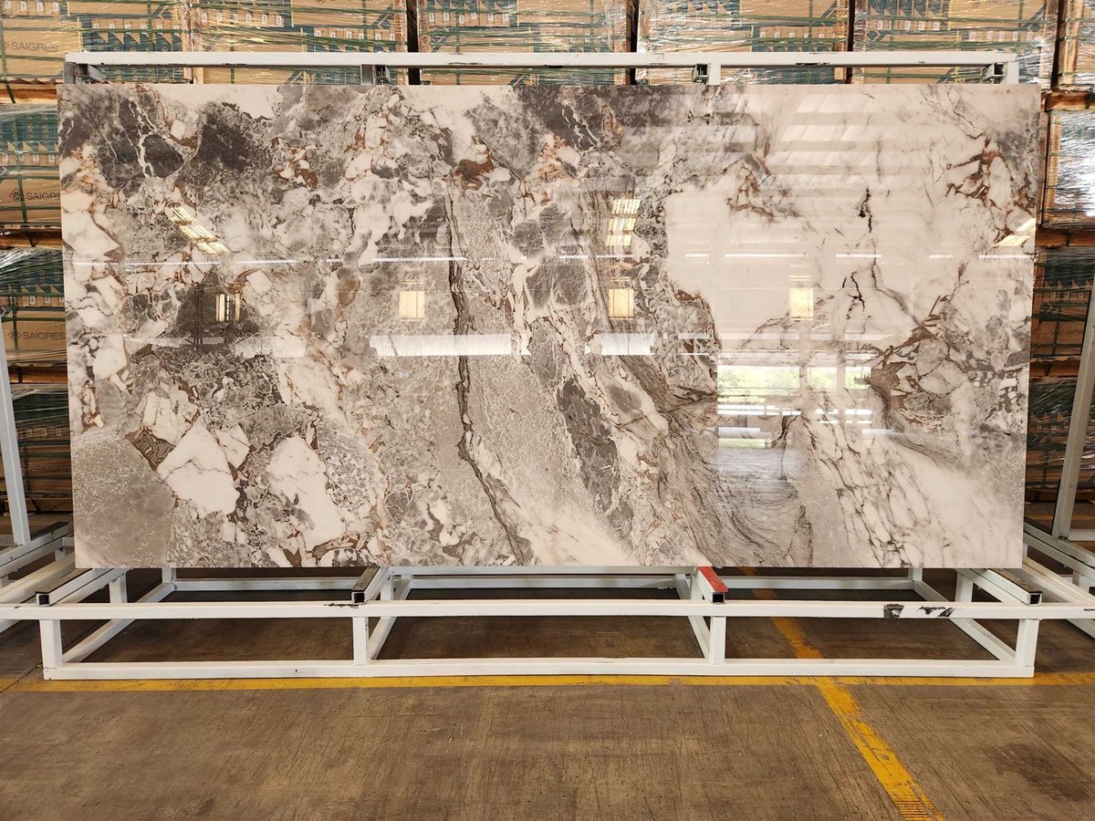 vastastone's tweet image. Discover slab-ulously beautiful sintered stone products from Vasta Stone. Our skilled craftsmen create works of art that make a powerful statement, enhancing the beauty of your space. #VastaStone #SinteredStone #MadeInVietnam"