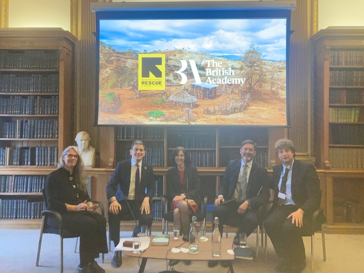 RESCUE_UK's tweet photo. "The most vulnerable communities in the world have the least investment in climate resilience."

The IRC's President and CEO @DMiliband spoke at a panel event hosted by the IRC and @BritishAcademy_  on the intersection of climate change and humanitarian crisis. https://t.co/SVk2pnPqKM