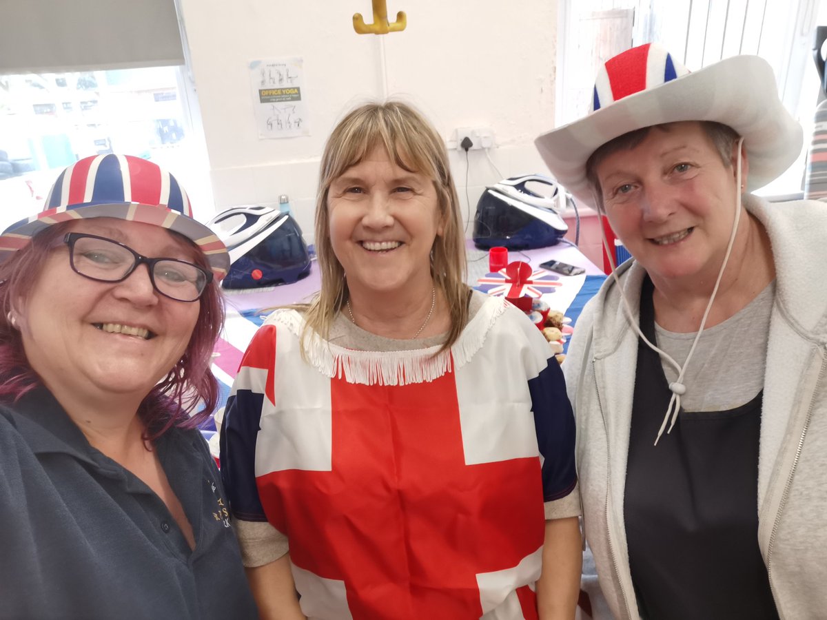 sarah_atkin's tweet image. @StPetersYork @stpeters2_8 @stpeters8_13 Gail made us a coronation breakfast in the laundry this morning #KingCharlesCoronation #vipbreakfast #gettinginthespirit